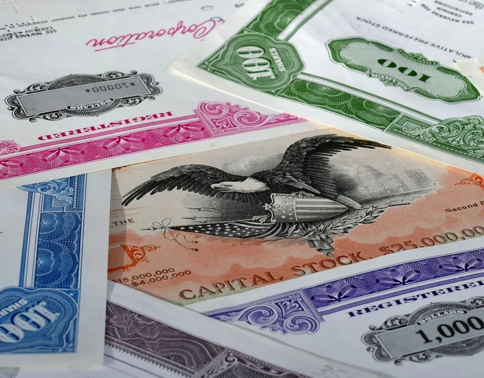JPMorgan's Jamie Dimon Warns Against US Bonds and S&P 500 Amid Economic Uncertainty